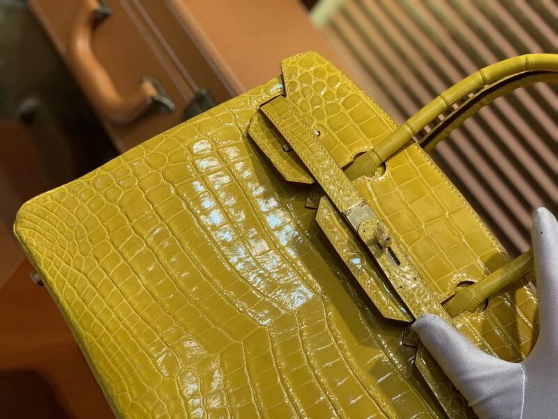爱马仕 Birkin铂金包 琥珀黄 一级皮 尼罗鳄鱼 进口原料 顶级手缝工艺 30cm - Image 4