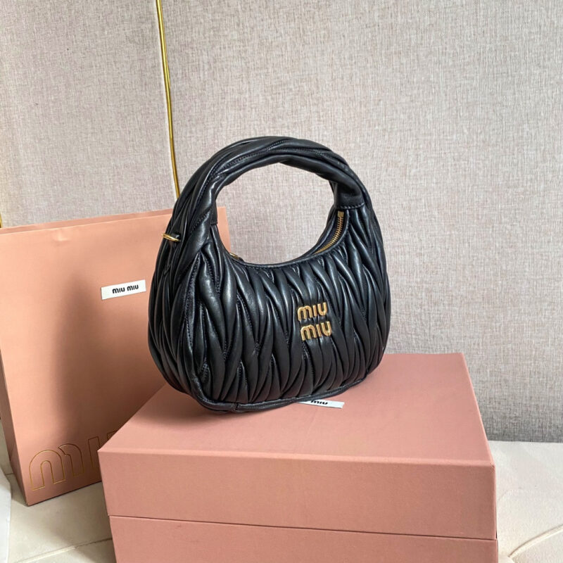 miumiu缪缪*Matelasse系列5BC125手袋黑色免检版 - Image 5