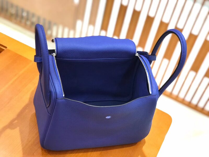 爱马仕 Lindy 26cm 琉璃蓝 小牛皮拼鳄鱼皮 银扣 原版蜜蜡线 顶级手工缝制 - Image 5