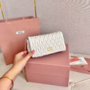 miumiu缪缪*Matelasse系列5BP086单肩包白色免检版