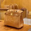 8a545e3e0865bf8.jpg 爱马仕 Birkin 铂金包 太妃金 一级皮 美洲鳄鱼皮 臻品级别 金扣 25cm