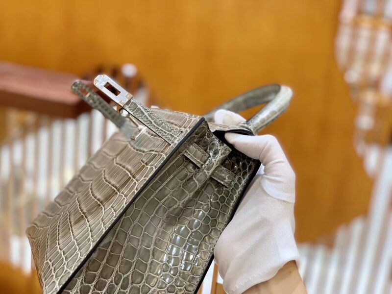 爱马仕 Kelly 25cm 斑鸠灰 尼罗鳄鱼皮 银扣 原版蜜蜡线 顶级手缝 现货 - Image 6