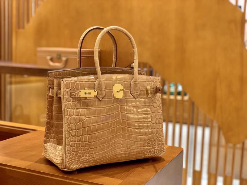 爱马仕 Birkin 30cm 尼罗鳄鱼皮 奶茶色 金扣 全手工缝制 - Image 2