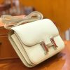 8cb0469f1f10cbf.jpg 爱马仕 Constance 18cm Swift牛皮 奶昔白 银扣 原版蜜蜡线 顶级手工缝制