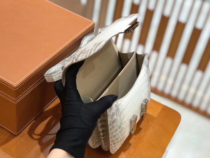 爱马仕 Constance 18cm 喜马拉雅 一级尼罗鳄鱼皮 银扣 原版蜜蜡线 顶级手工缝制 - Image 6