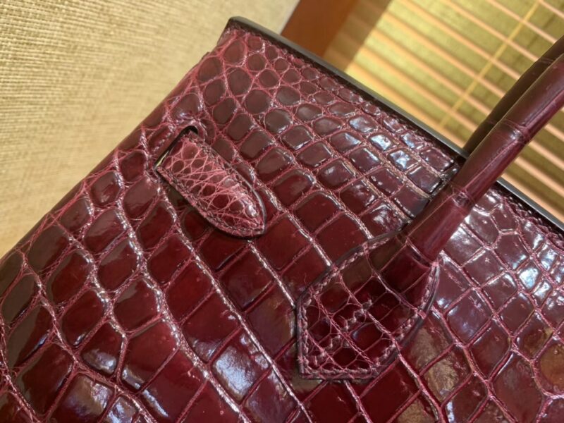 爱马仕 Birkin铂金包 波尔多酒红 一级皮 尼罗鳄鱼 进口原料 顶级手缝工艺 30cm - Image 4