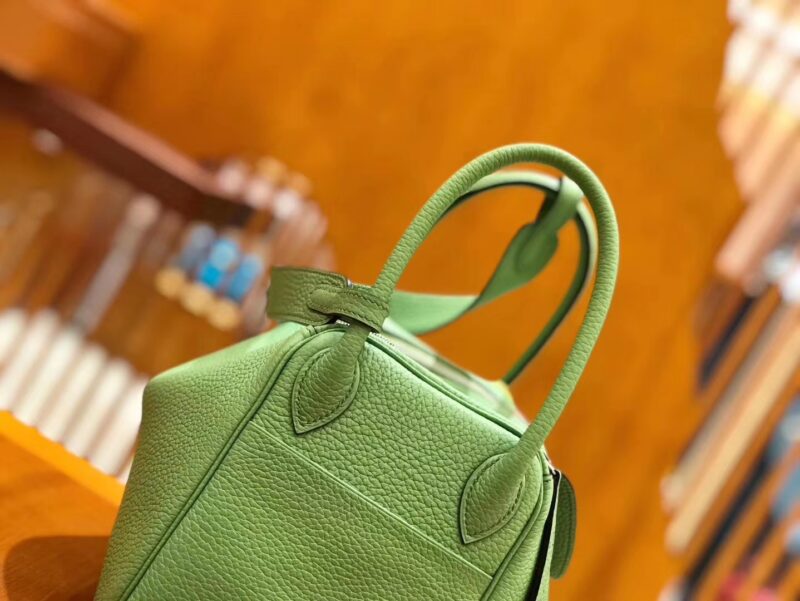 爱马仕 Lindy 26cm 牛油果绿 Togo牛皮 银扣 原版蜜蜡线 顶级手缝 - Image 4