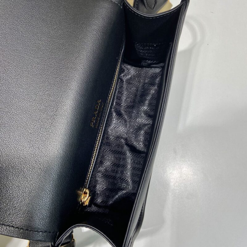 Prada单肩包系列1BD372黑色免检版 - Image 8