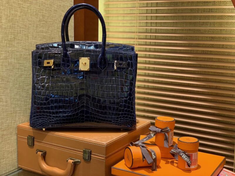 爱马仕 Birkin铂金包 午夜蓝 一级皮 尼罗鳄鱼 进口原料 顶级手缝工艺 30cm - Image 2