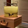 爱马仕 Constance空姐包 新颜色 那不勒斯黄 仿蜥蜴皮 顶级全手工缝制 18cm