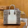 9d17777f1965750.jpg 爱马仕 Birkin 25cm 特级尼罗鳄鱼皮 喜马拉雅 全手工缝制