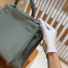 9e68e2ad0aadbf3.jpg 爱马仕 Kelly 25cm Togo 杏仁绿 银扣 全手工缝制 鳄鱼皮高订版本