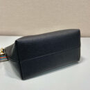 Prada*VitelloDino系列手提斜挎包1BA111黑色免检版