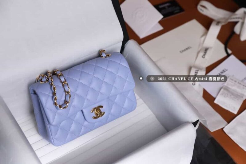 Chanel 2021春夏新色CF20大mini单肩斜挎包 A01116冰紫蓝