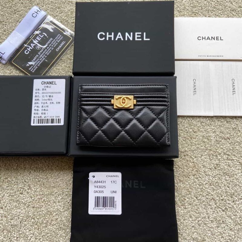 CHANEL进口意大利小羊皮卡夹 A84431黑小羊皮金色钢唛