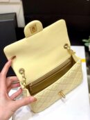 Chanel Flap Bag 新款金属球包金珠CF大Mini AS1787鹅蛋黄