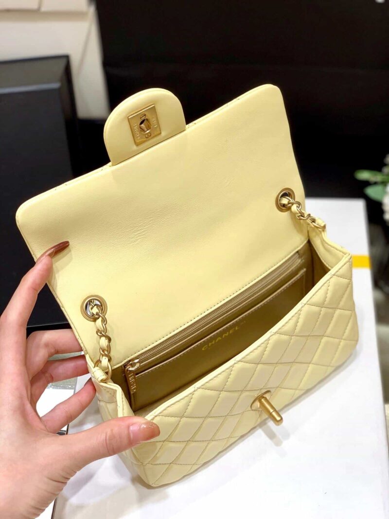 Chanel Flap Bag 新款金属球包金珠CF大Mini AS1787鹅蛋黄 - Image 2
