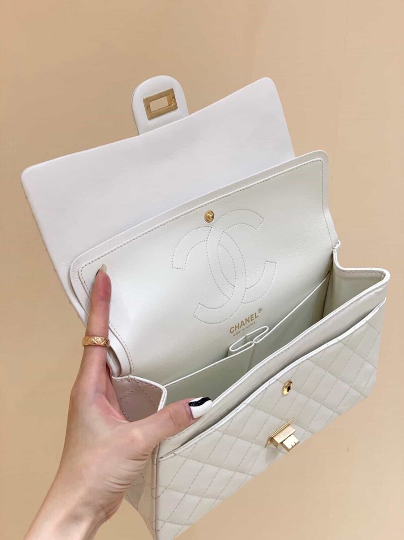 Chanel 纯原厂2.55 reissue系列单肩斜挎包 A37587白色金扣 - Image 2