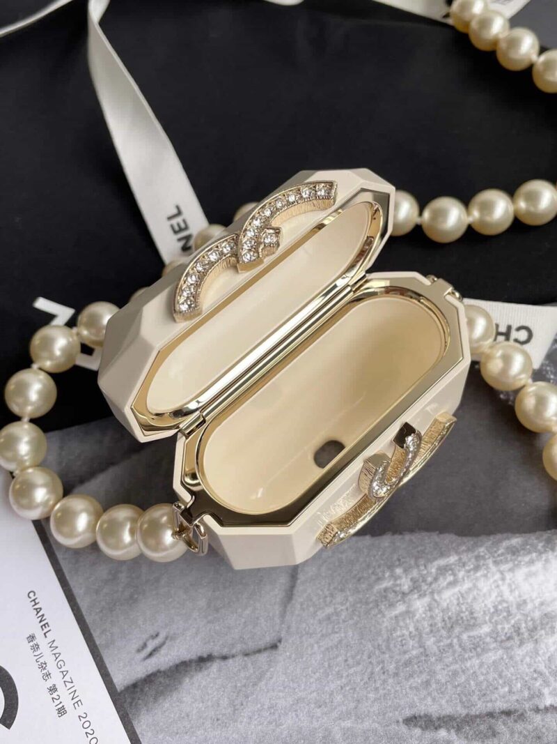 Chanel 2021高级手工坊亚克力AirPods耳机盒子 AB6678白色 - Image 2
