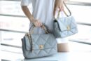 Chanel香奈儿 19 Flap Bag AS1160小号26C灰色