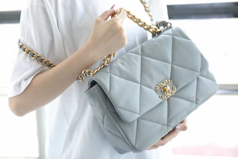 Chanel香奈儿 19 Flap Bag AS1161中号30CM灰色 - Image 5