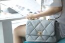 Chanel香奈儿 19 Flap Bag AS1161中号30CM灰色