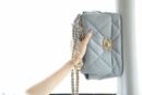 Chanel香奈儿 19 Flap Bag AS1160小号26C灰色