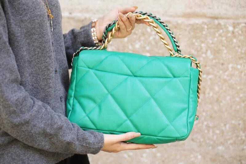Chanel香奈儿 19 Flap Bag AS1161中号30CM绿色 - Image 3