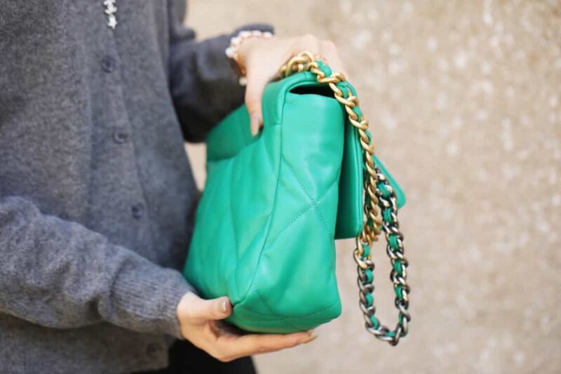 Chanel香奈儿 19 Flap Bag AS1161中号30CM绿色 - Image 4
