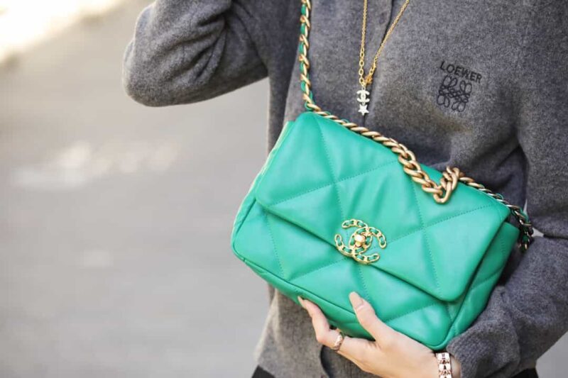 Chanel香奈儿 19 Flap Bag AS1160小号26C绿色 - Image 3
