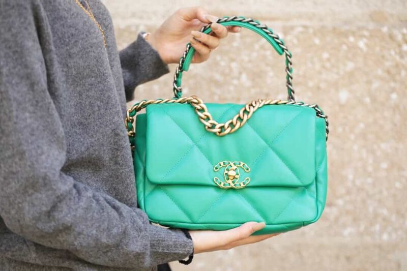 Chanel香奈儿 19 Flap Bag AS1160小号26C绿色