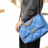 IMG_139820210226-185344.jpg Chanel香奈儿 19 Flap Bag AS1161中号30CM北风蓝