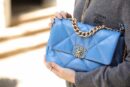 Chanel香奈儿 19 Flap Bag AS1160小号26C北风蓝