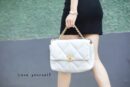 Chanel香奈儿 19 Flap Bag AS1161中号30CM白色
