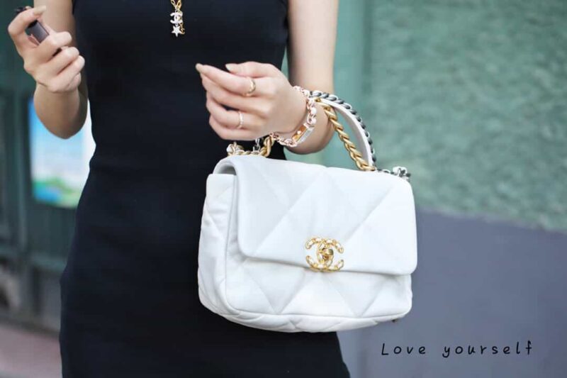 Chanel香奈儿 19 Flap Bag AS1160小号26C白色 - Image 8
