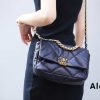 IMG_148320210226-195153.jpg Chanel香奈儿 19 Flap Bag AS1160小号26C深蓝色