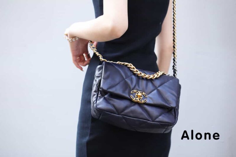Chanel香奈儿 19 Flap Bag AS1160小号26C深蓝色 - Image 3