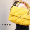 Chanel香奈儿 19 Flap Bag AS1160 AS1161 黄