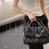 Chanel香奈儿 19 Flap Bag AS1161中号30CM黑色