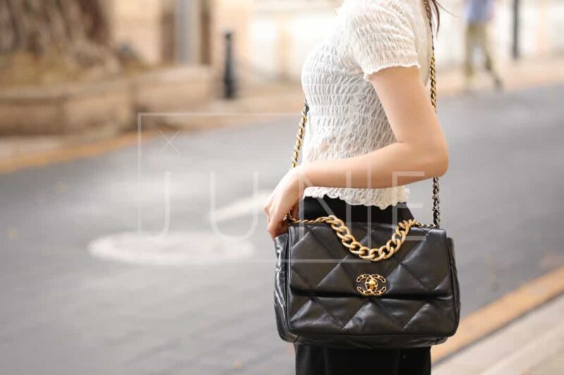 Chanel香奈儿 19 Flap Bag AS1161中号30CM黑色 - Image 7