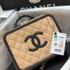 Chanel香奈儿 牛皮中号相机包 A93341