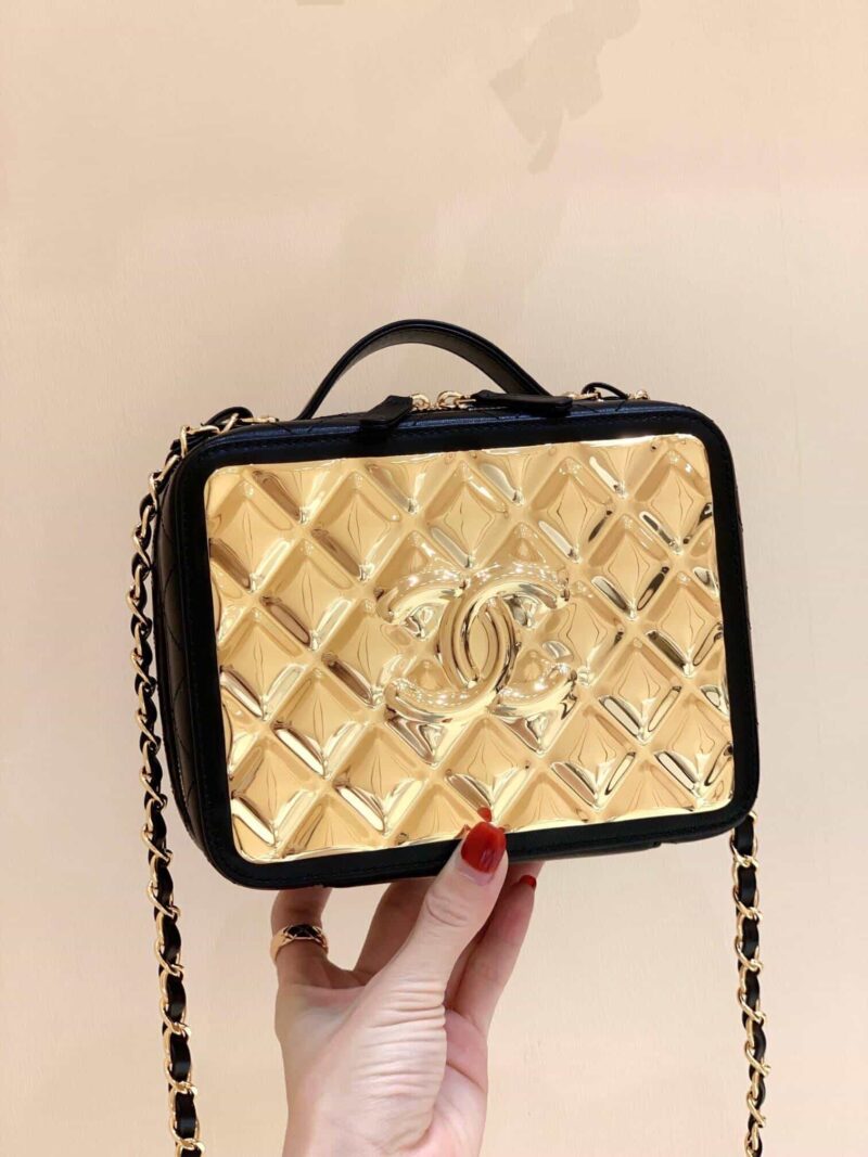 Chanel 2021镜面土豪金化妆包 AP2900
