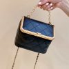 CHANEL 2020早秋高级手工坊系列Kiss Lock Bag AS1886