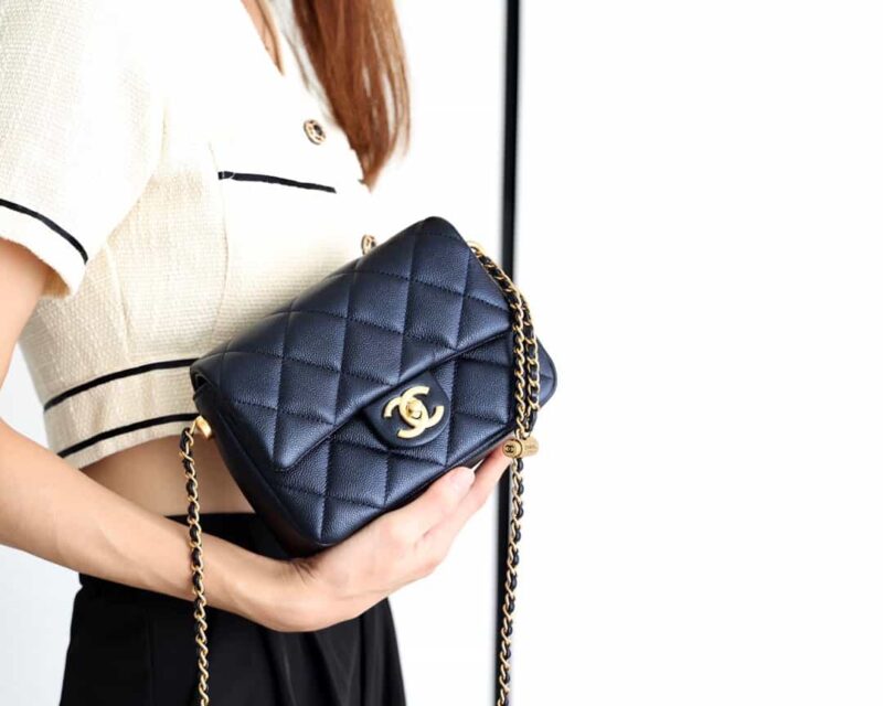 CHANEL 幻彩颗粒压花牛皮迷你口盖包 AS2855黑色