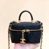 IMG_765220210407-211713.jpg Chanel 全球限量走秀款迷你盒子包 AP2194黑色