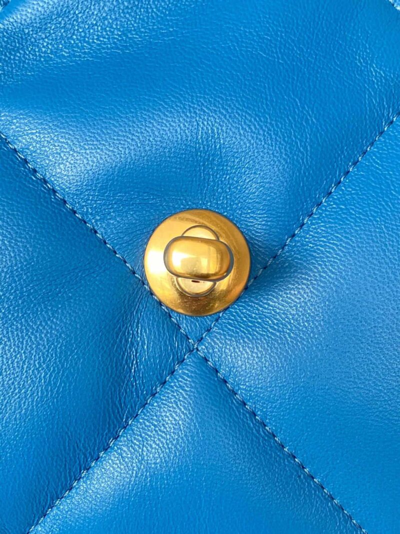 Chanel香奈儿 19 Flap Bag AS1160小号26CM蓝色 - Image 10
