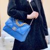 IMG_795920210221-122602.jpg Chanel香奈儿 19 Flap Bag AS1161中号30CM蓝色