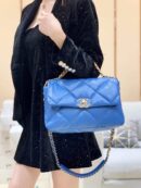 Chanel香奈儿 19 Flap Bag AS1161中号30CM蓝色