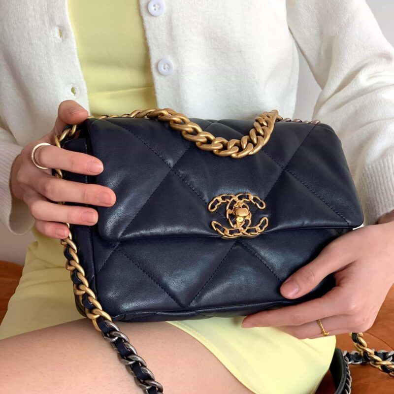 Chanel香奈儿 19 Flap Bag AS1160小号26CM深蓝色 - Image 3