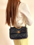 Chanel香奈儿 19 Flap Bag AS1160小号26CM深蓝色